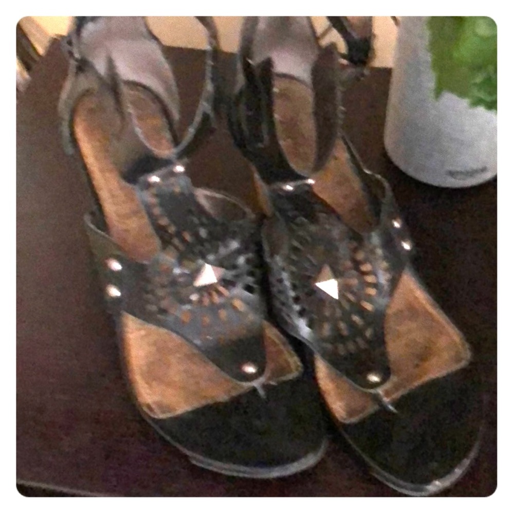 Kenneth Cole ankle strap wedges